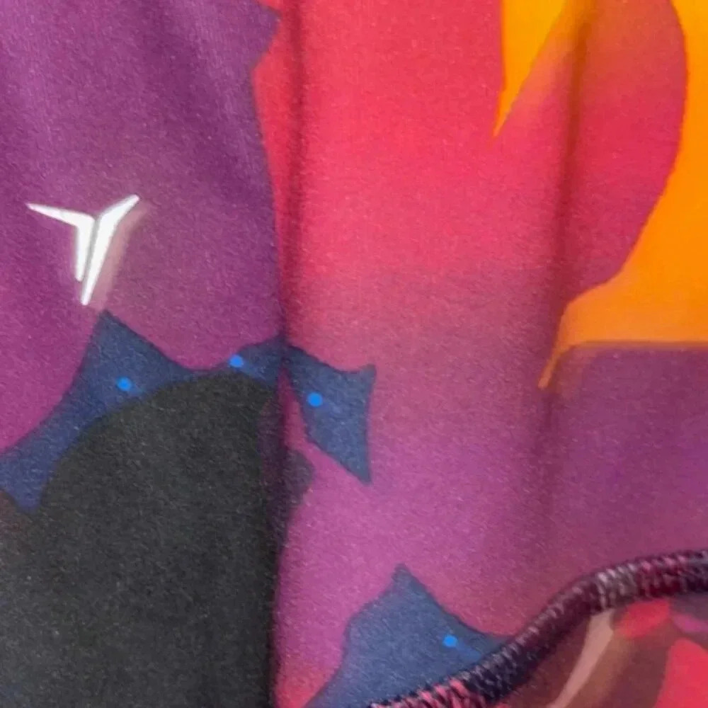 Old Navy Multicolor Workout Maternity Leggings‎ Size XXL - Picture 3 of 12